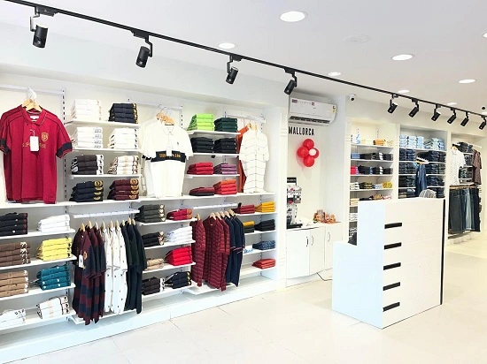 Mallorca Business Model Store Interior